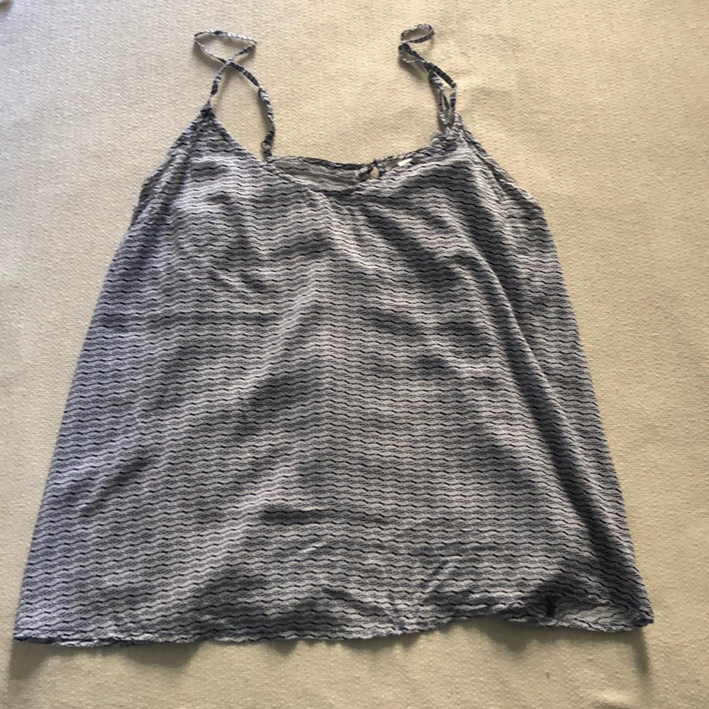 NWT Old Navy Top, open back